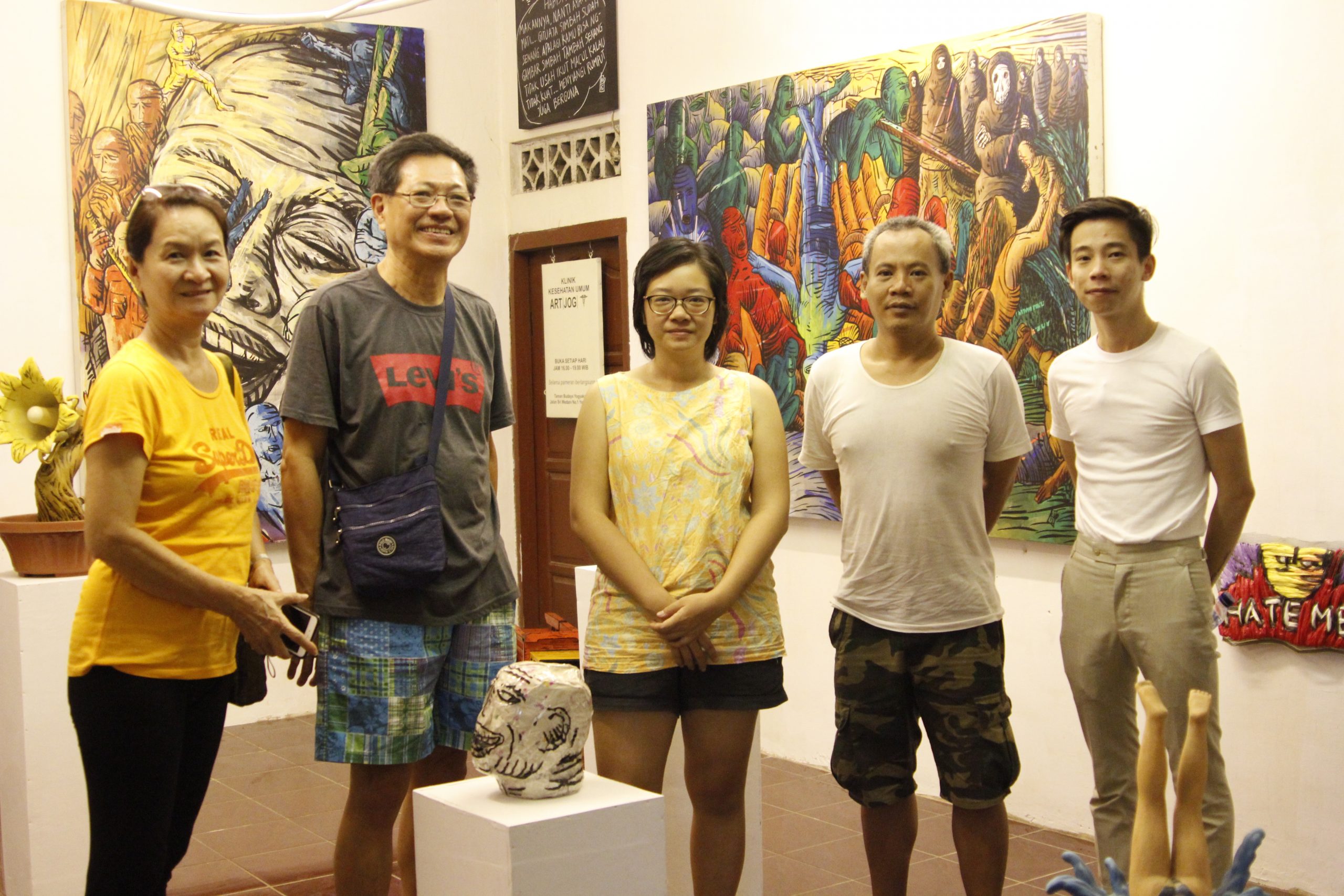 LTG visit to Popok Triwahyudi Agnes Studio